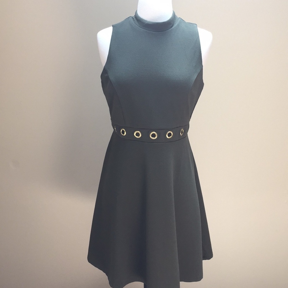 NWT Romeo + Juliet Couture Dress Size Medium